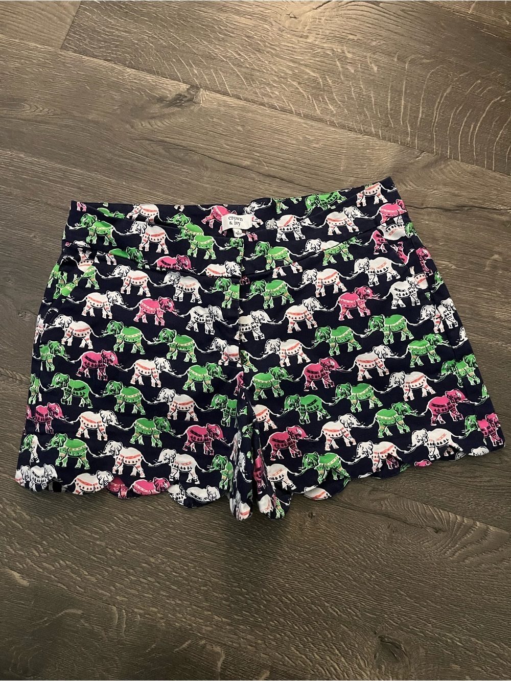 Crown & Ivy Elephant Print Shorts Size 4